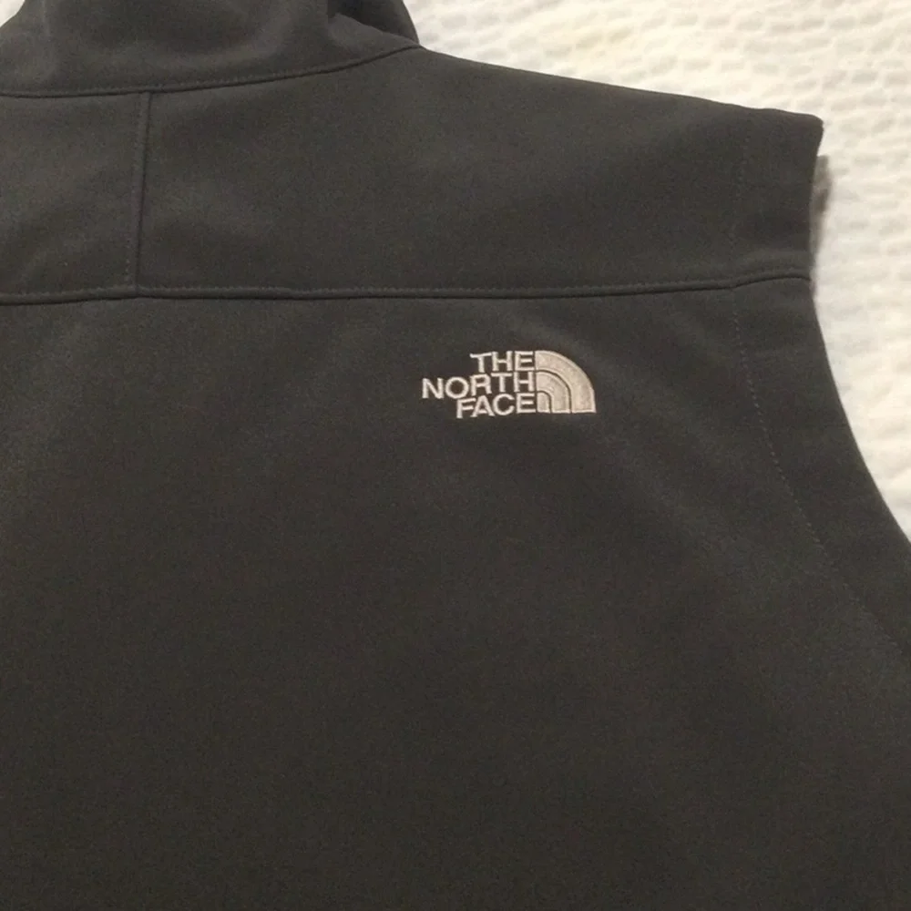 EUC Mens XL The North Face Gray/Orange Vest - Picture 16 of 16